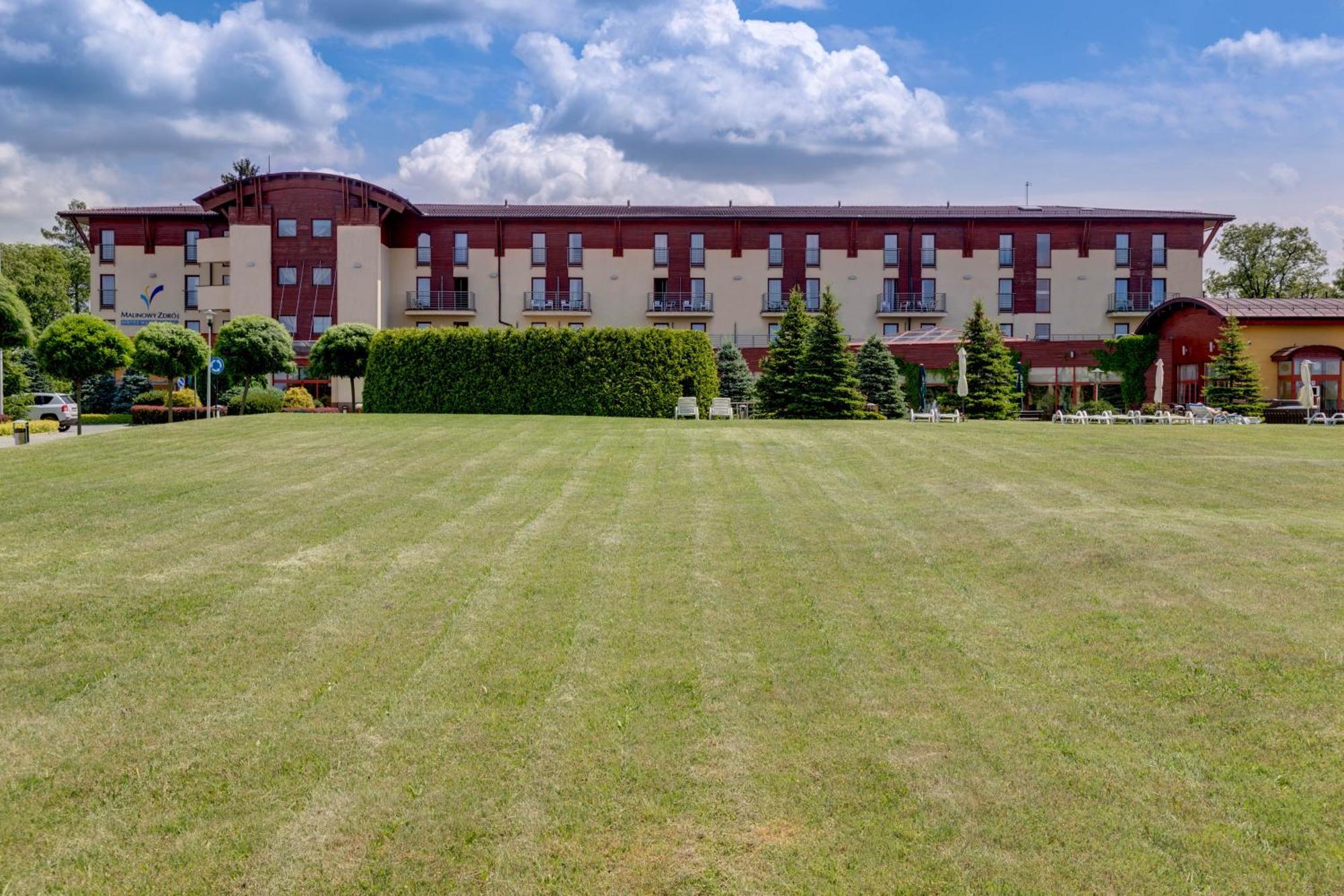 Hotel Medical Spa Malinowy Zdroj Solec Zdroj Exterior photo